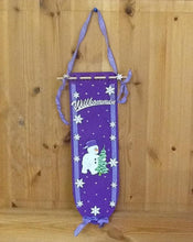 Lade das Bild in den Galerie-Viewer, Schneemann mit Topf und Baum aus Holz Weihnachtsbasteln, basteln mit Kindern im Winter, basteln mit Holz, Schneemann aus Holz basteln, Bastelidee Winter, Schneemann aus Holz gestalten, Winterdeko selbst gestalten, Weihnachtsdeko gestalten, Schneemann basteln Weihnachten, Weihnachtsdekoration, Geschenkidee für Weihnachten, Schneemann malen, Schneemann aus Holz gestalten, basteln mit Kindern im Winter, Weihnachtsdekoration, basteln mit Holz, Bastelidee Winter, Geschenkidee für Weihnachten, Schneemann bastel