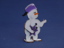 Lade das Bild in den Galerie-Viewer, Schneemann mit Topf aus Holz, Standfigur Schneemann zum setzen malen, Weihnachtsdekoration, weihnachtliches Bastelset, Bastelidee Winter, Weihnachtsbasteln, Bastelset Weihnachten, basteln mit Holz, Schneemann aus Holz basteln, Weihnachtsdeko gestalten, basteln mit Kindern im Winter, Schneemann aus Holz gestalten, Geschenkidee für Weihnachten, Weihnachtsdeko gestalten, basteln mit Kindern im Winter, Bastelset Weihnachten, Geschenkidee für Weihnachten, Weihnachtsdekoration, weihnachtliches Bastelset, Weihna