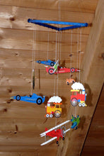 Lade das Bild in den Galerie-Viewer, Mobilehalter aus Holz