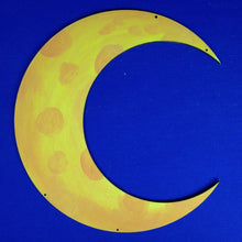 Lade das Bild in den Galerie-Viewer, Mond aus Holz, Sichelmond für Kantenhocker