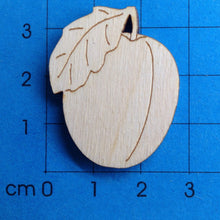 Lade das Bild in den Galerie-Viewer, Pflaume aus Holz