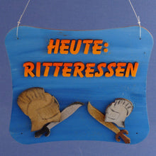 Lade das Bild in den Galerie-Viewer, Ritterhelm aus Holz