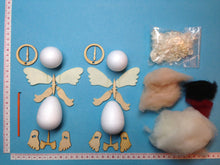 Lade das Bild in den Galerie-Viewer, Engel zum Trockenfilzen/Nadelfilzen