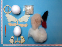 Lade das Bild in den Galerie-Viewer, Engel zum Trockenfilzen/Nadelfilzen