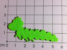 Lade das Bild in den Galerie-Viewer, Raupe, Filz