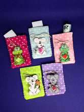 Lade das Bild in den Galerie-Viewer, Frösche zum Hängen aus Holz 6cm