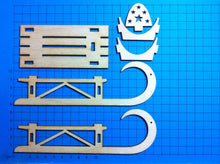 Lade das Bild in den Galerie-Viewer, Schlitten aus Holz, Bausatz