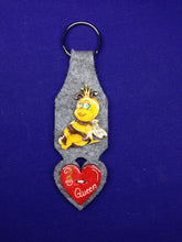 Lade das Bild in den Galerie-Viewer, Butterblume Knopf aus Holz in 3cm