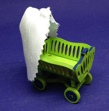 Lade das Bild in den Galerie-Viewer, Stubenwagen aus Holz ca. 6cm, Bausatz