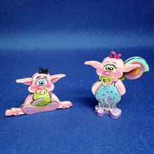 Lade das Bild in den Galerie-Viewer, Trollbaby aus Holz