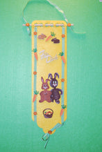 Lade das Bild in den Galerie-Viewer, Feldhase hockend aus Holz