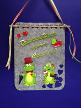 Lade das Bild in den Galerie-Viewer, Cupcake aus Holz