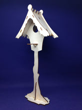 Lade das Bild in den Galerie-Viewer, Vogelhäuschen zum Hinstellen