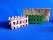 Lade das Bild in den Galerie-Viewer, Serviettenhalter in Zaunform aus Holz ca. 12x6x4cm
