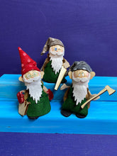 Lade das Bild in den Galerie-Viewer, Zwerge aus Filz