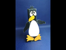 Laden und Abspielen von Videos im Galerie-Viewer, Pinguin für Kantholz, Pfahltier aus Holz