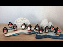 Laden und Abspielen von Videos im Galerie-Viewer, kleine Pinguine aus Styropor und Holz