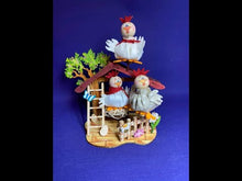 Laden und Abspielen von Videos im Galerie-Viewer, Bastelset aus Holz und Filz: Hühnerstall mit Gockel