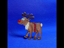 Laden und Abspielen von Videos im Galerie-Viewer, Rentier "Lui" seitlich mit großer Nase zum Hinstellen