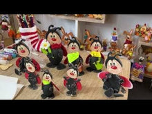 Laden und Abspielen von Videos im Galerie-Viewer, Marienkäfer aus Holz als Leibgarde für Kantholz