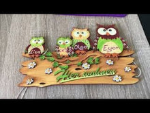 Laden und Abspielen von Videos im Galerie-Viewer, Eule aus Holz mit Acrylkugelbauch zum Beleuchten