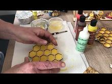 Laden und Abspielen von Videos im Galerie-Viewer, Bienenwabe aus Holz