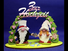 Laden und Abspielen von Videos im Galerie-Viewer, Komplettset: Wichtel-Brautpaar mit Mr & Mrs. Schriftzug