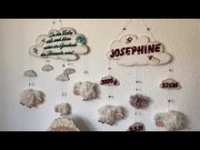 Laden und Abspielen von Videos im Galerie-Viewer, Komplettset aus Holz: kleiner Mond mit Maus und Wolken