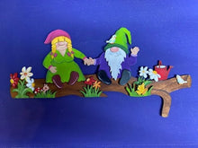 Laden und Abspielen von Videos im Galerie-Viewer, Türkanten-Deko "Wichtelpaar" aus Holz, 46cm