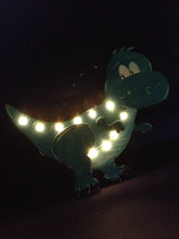 Lade das Bild in den Galerie-Viewer, Lampe Mopsy-Dino aus Holz
