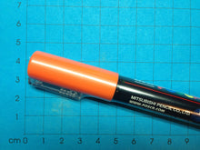 Lade das Bild in den Galerie-Viewer, POSCA Acrylstifte