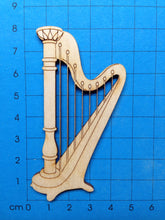 Lade das Bild in den Galerie-Viewer, Harfe aus Holz