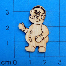 Lade das Bild in den Galerie-Viewer, Schneemann mit Ohrenwärmer aus Holz