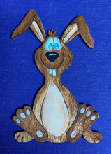 Lade das Bild in den Galerie-Viewer, Hase "Lotti" sitzend