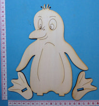 Lade das Bild in den Galerie-Viewer, Pinguin als Standfigur aus Holz