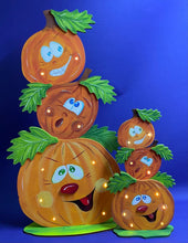 Lade das Bild in den Galerie-Viewer, 3 Kürbisse übereinander zum Stellen