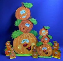 Lade das Bild in den Galerie-Viewer, 3 Kürbisse übereinander zum Stellen