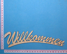 Lade das Bild in den Galerie-Viewer, Schriftzug "Willkommen" aus Holz