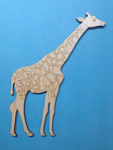 Lade das Bild in den Galerie-Viewer, Giraffenbulle aus Holz