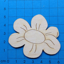 Lade das Bild in den Galerie-Viewer, Butterblume aus Holz