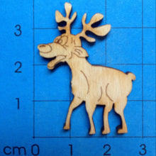 Lade das Bild in den Galerie-Viewer, Elch röhrend aus Holz