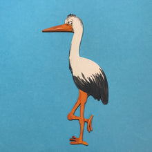 Lade das Bild in den Galerie-Viewer, Storch stehend aus Holz