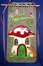 Lade das Bild in den Galerie-Viewer, Türschal aus Filz kurz