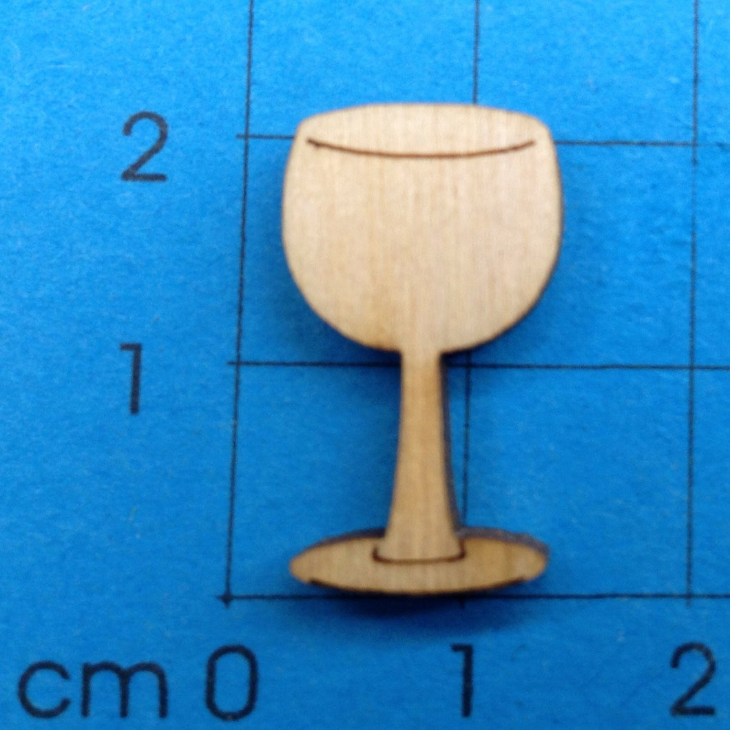Weinglas aus Holz