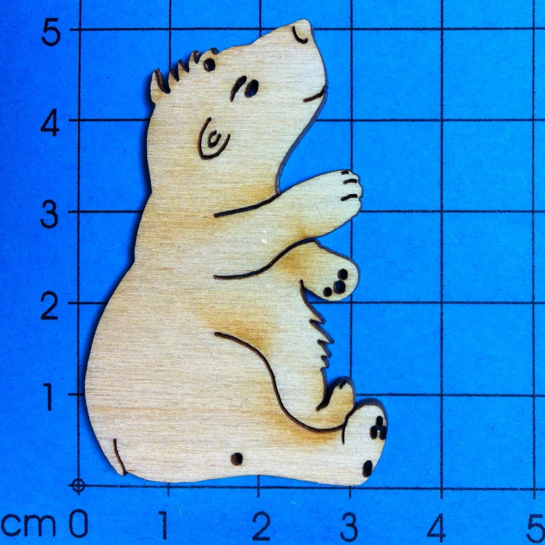 Eisbär sitzend aus Holz