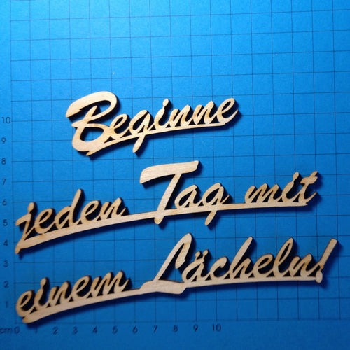 Beginne jeden Tag mit einem Lächeln!3 zeilig geteilter Schriftzug in Schreibschrift aus Holz  Basteln mit Holz, Eingangsschild, Schriftzug Bastelartikel, Holzkunst, Schriftzüge bemalen, Herzlich willkommen Schriftzug, Bastelideen mit Holz, Holzteile bemalen, Schriftzüge aus Holz,  Holzteile bemalen, Herzlich willkommen Schriftzug, Schriftzüge aus Holz, Basteln mit Holz, Schriftzüge bemalen, Bastelideen mit Holz, Schriftzug Bastelartikel, Eingangsschild, Holzkunst,  SZH 2616