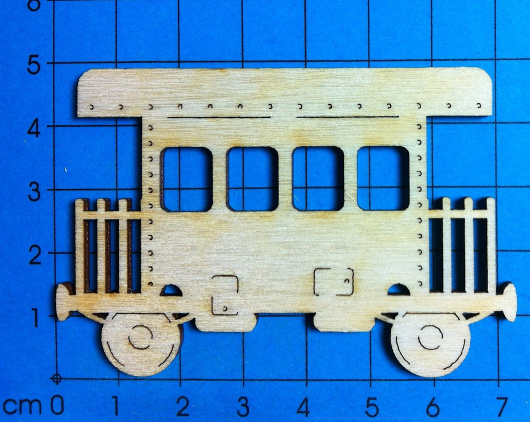 Personenwagen aus Holz