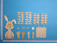 Lade das Bild in den Galerie-Viewer, Hasenmädchen mit Körbchen aus Holz
