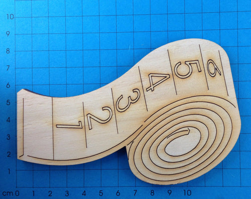 Maßband aus Holz Basteln mit Kindern, Holzteile bemalen, Schneiderwerkstatt zum Bemalen, Basteln mit Holz, Holzteilchen zum Anmalen, Türschilder basteln, #Nähmaschinengarnspule zum Basteln, Nähstube Basteln, Nähstube diy mit Zubehör, Ideen aus Holz für Kinderzimmer,  Nähstube Basteln, Basteln mit Holz, Türschilder basteln, Schneiderwerkstatt zum Bemalen, Ideen aus Holz für Kinderzimmer, Holzteile bemalen, #Nähmaschinengarnspule zum Basteln, Holzteilchen zum Anmalen, Basteln mit Kindern, Nähstube diy mit Zu