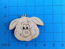 Lade das Bild in den Galerie-Viewer, Schweinekopf Knopf aus Holz
